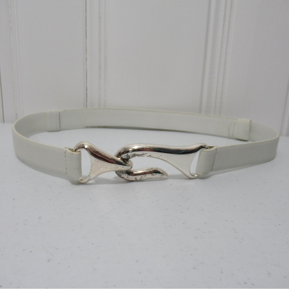 Chico’s White Adjustable Leather Belt Silver Hook Closure Size Medium Large